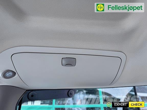 John Deere 6130R トラクター