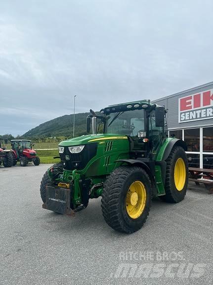 John Deere 6155R トラクター