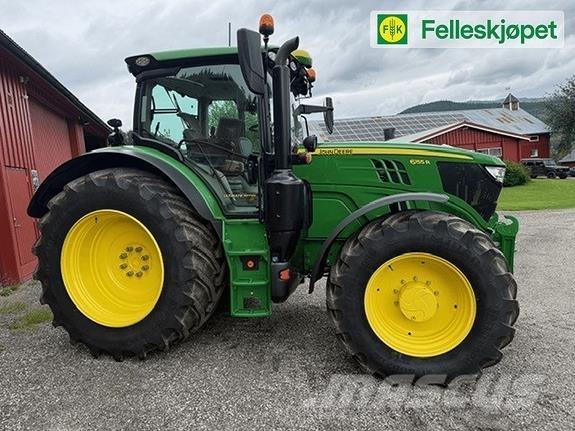 John Deere 6155R トラクター