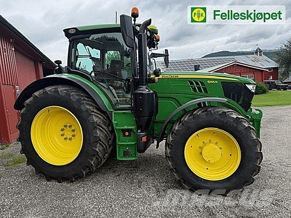 John Deere 6155R トラクター