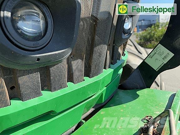 John Deere 6155R トラクター