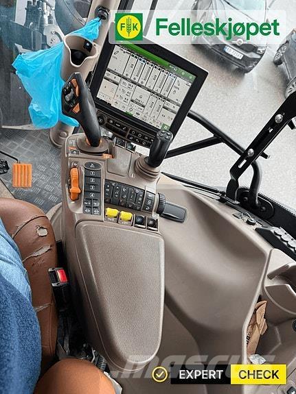 John Deere 6155R トラクター