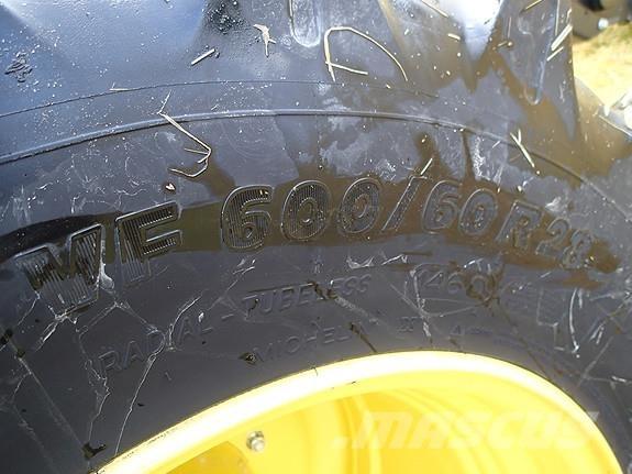 John Deere 6R150 トラクター