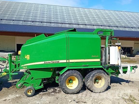 John Deere 744 ラウンドベーラー