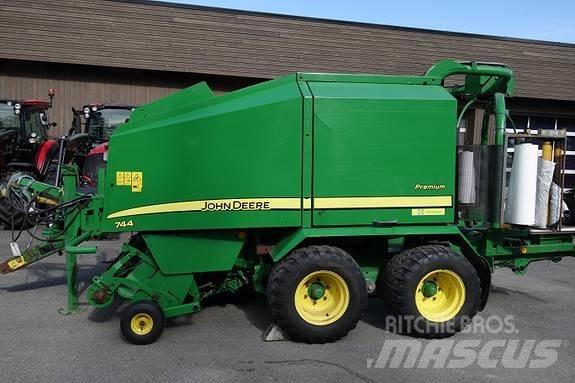 John Deere 744 744 ラウンドベーラー