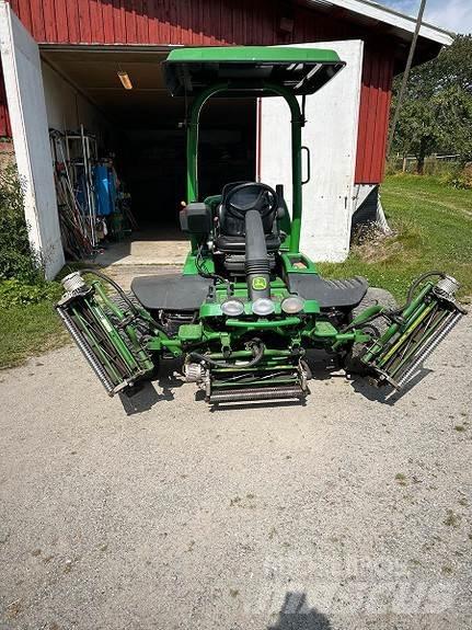 John Deere 7500A グランド整備機械-その他