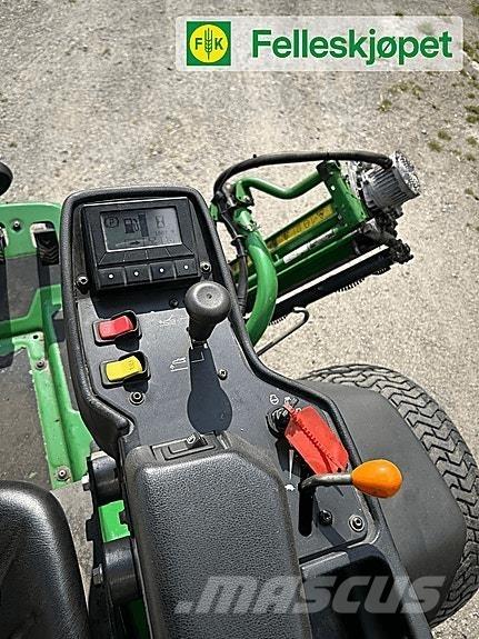 John Deere 7500A グランド整備機械-その他