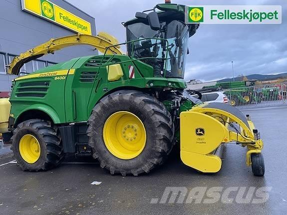 John Deere 8400 ウィンドローア/レーキ