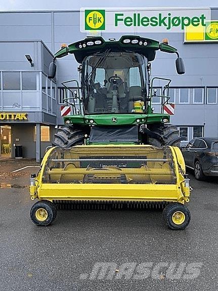 John Deere 8400 ウィンドローア/レーキ