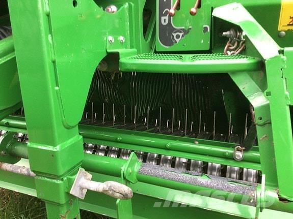 John Deere C441HR ラウンドベーラー