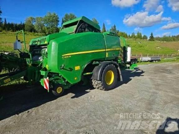 John Deere C441R ラウンドベーラー