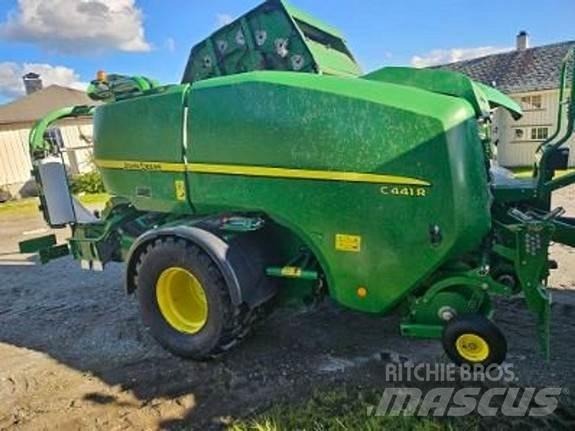 John Deere C441R ラウンドベーラー