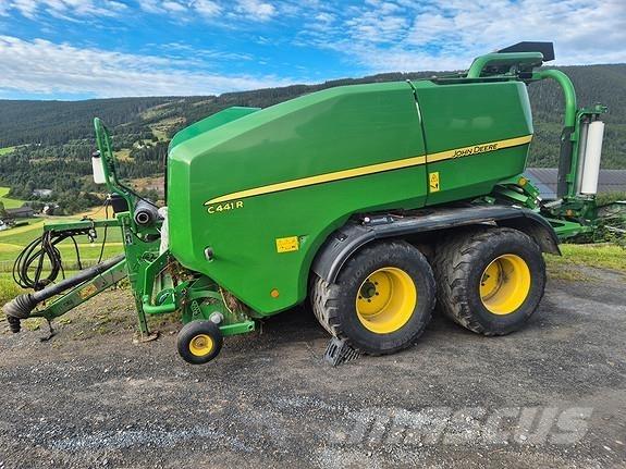 John Deere C441R ラウンドベーラー
