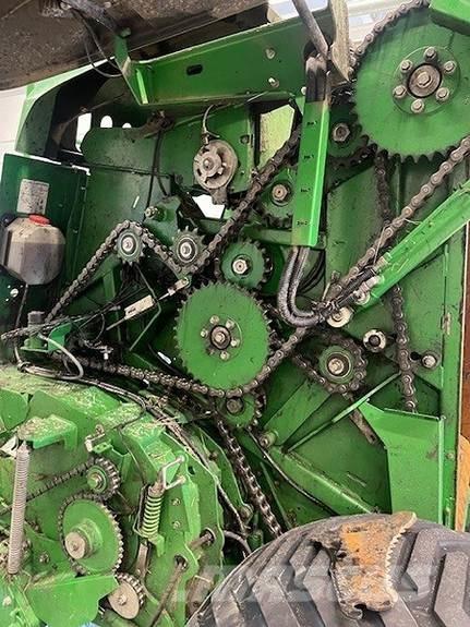 John Deere F441 ラウンドベーラー