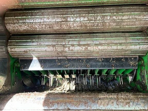 John Deere F441 ラウンドベーラー