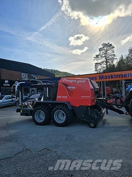 Kuhn FBP 2135 ラウンドベーラー