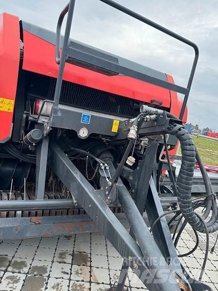 Kuhn FBP 3135 ラウンドベーラー