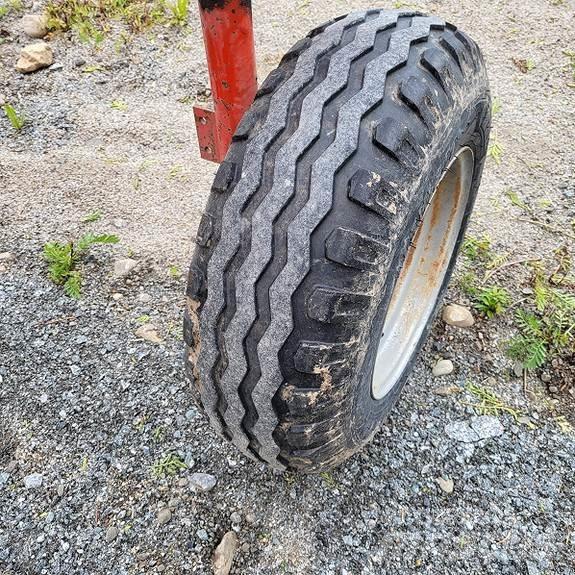 Kuhn GA7501 ウィンドローア/レーキ