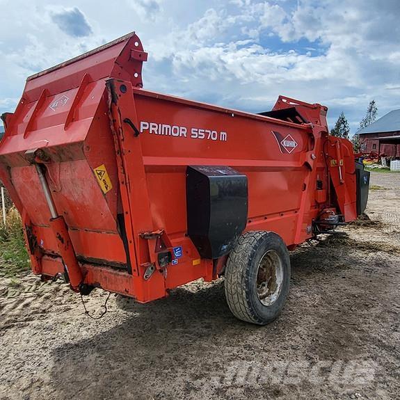 Kuhn Primor 5570M ラウンドベーラー