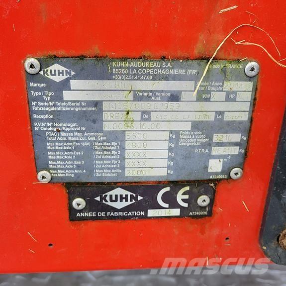 Kuhn Primor 5570M ラウンドベーラー