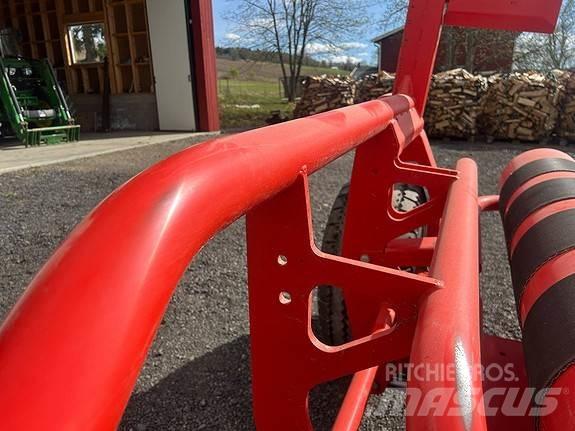 Kuhn RW1610 ラウンドベーラー