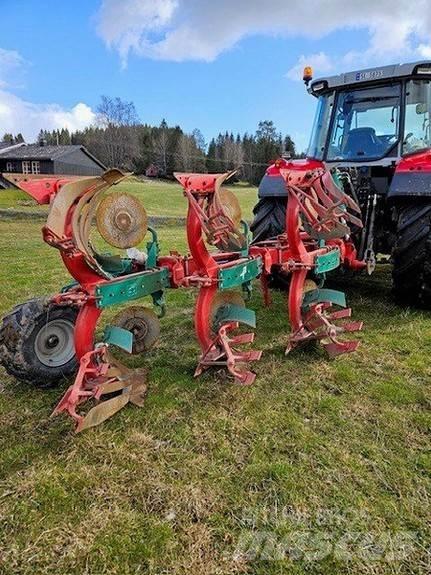Kverneland 150S リバーシブルプラウ