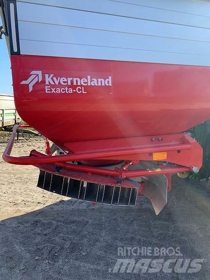 Kverneland CL ミネラル散布機