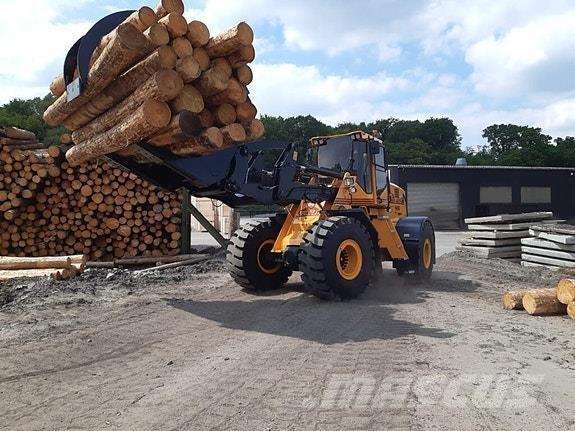 Ljungby  ホイールローダー・タイヤショベル