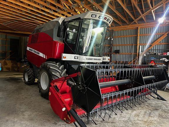 Massey Ferguson C6 コンバイン