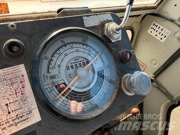 MB Trac 800 トラクター