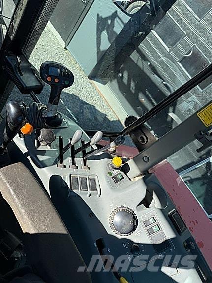 McCormick MC135 トラクター
