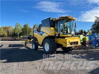 New Holland CX5080 コンバイン