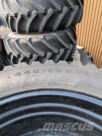 Nokian  タイヤ、ホイル、リム