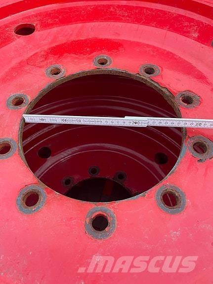 Nokian  その他道路と除雪の機械