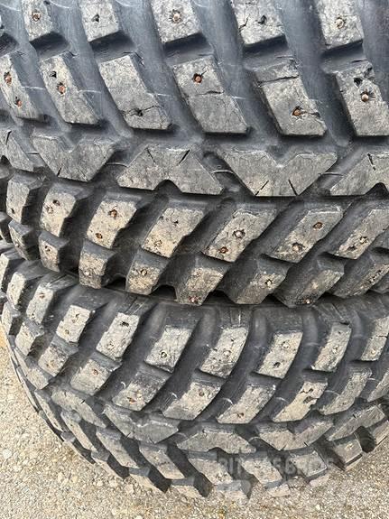 Nokian Tri 2 その他道路と除雪の機械