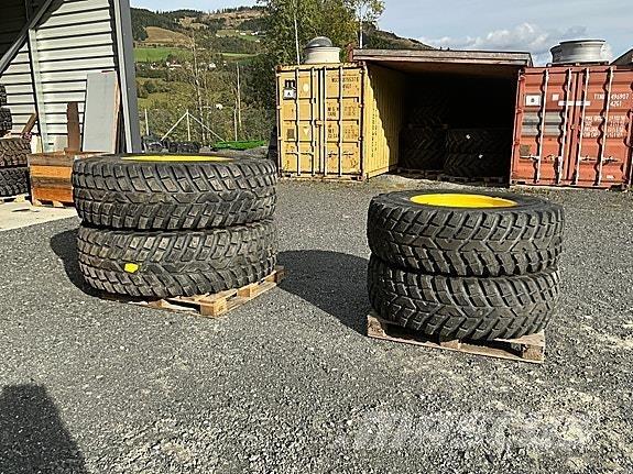Nokian TRI 2 その他道路と除雪の機械