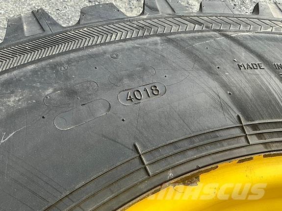 Nokian TRI 2 その他道路と除雪の機械