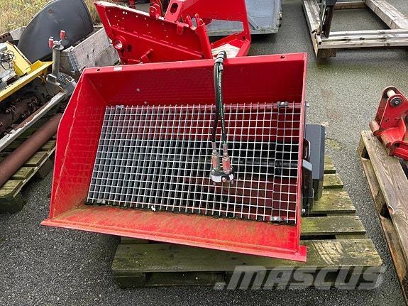 Norcar Sandstrøer 砂と塩撒き専用車