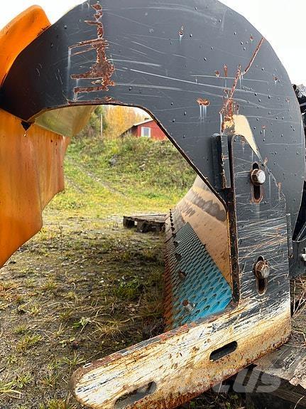  Øveraasen DEH285 スノーブレードとプラウ