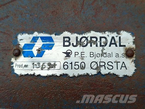  Perma SMA1100 ミネラル散布機