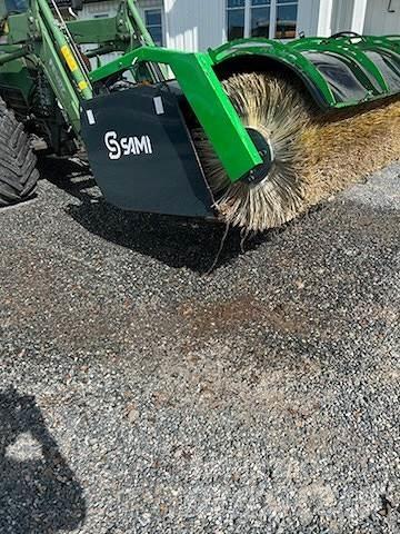 Sami Med oppsamler その他道路と除雪の機械