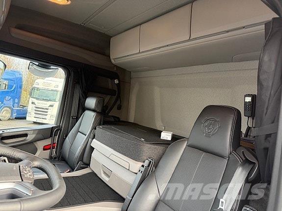 Scania P340 ボックスボディー、ウイング、箱車