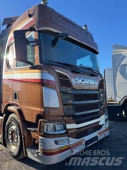 Scania R650B6X2NB ボックスボディー、ウイング、箱車