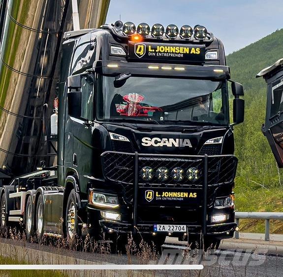 Scania R770 6X4 中古トラクターヘッド | トレーラーヘッド