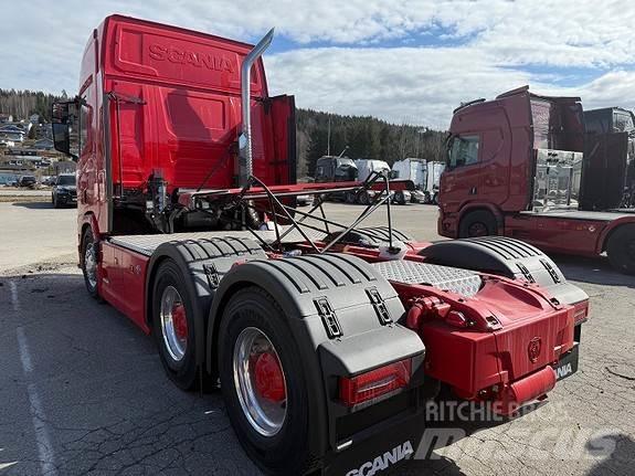 Scania R770 A6x4NB 中古トラクターヘッド | トレーラーヘッド
