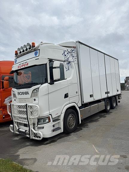 Scania S650B6X2NB ボックスボディー、ウイング、箱車