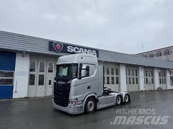 Scania S770 A6x4NB 中古トラクターヘッド | トレーラーヘッド