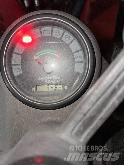 Schäffer 2028 SLT スキッドステアローダー