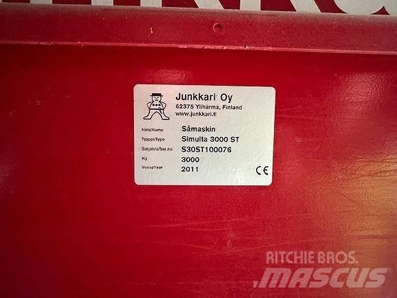 Simulta 3000 ST ミネラル散布機