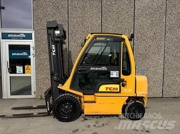 TCM FD25 ディーゼル・軽油